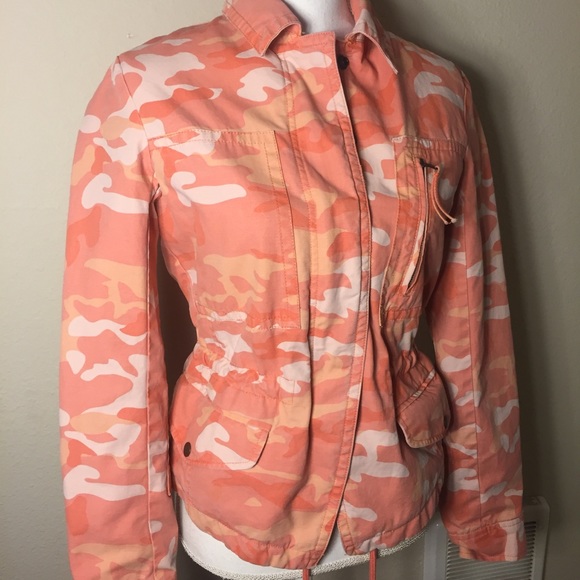 Gap Women’s Coral Cammo Jacket - Picture 2 of 8
